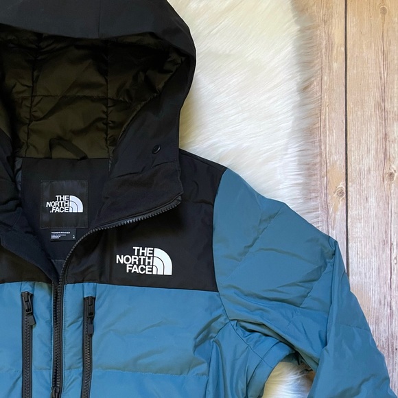 The North Face Women’s Corefire Down Jacket - Picture 3 of 12